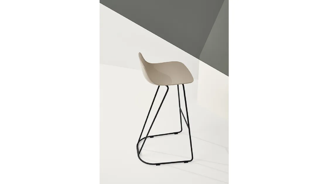 Sgabello Pure Loop Mini Dandy Stool di Infiniti